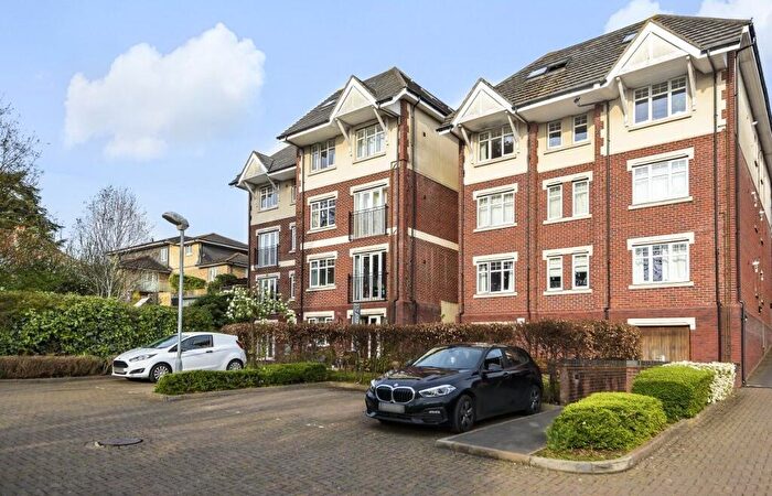 1 Bedroom Flat For Sale In Cobbett Road, Southampton, Hampshire, SO18