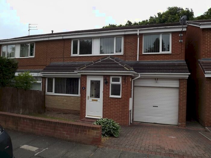 4 Bedroom Semi-Detached House To Rent In Rochester Road, Newton Hall, Co Durham, DH1