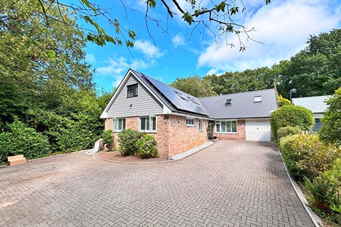 5 Bedroom Detached House For Sale In Waterloo Road, Corfe Mullen, Wimborne, BH21