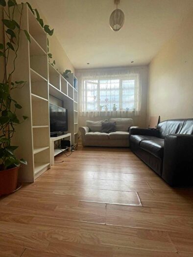 1 Bedroom Flat To Rent In Dover Road, London, E12