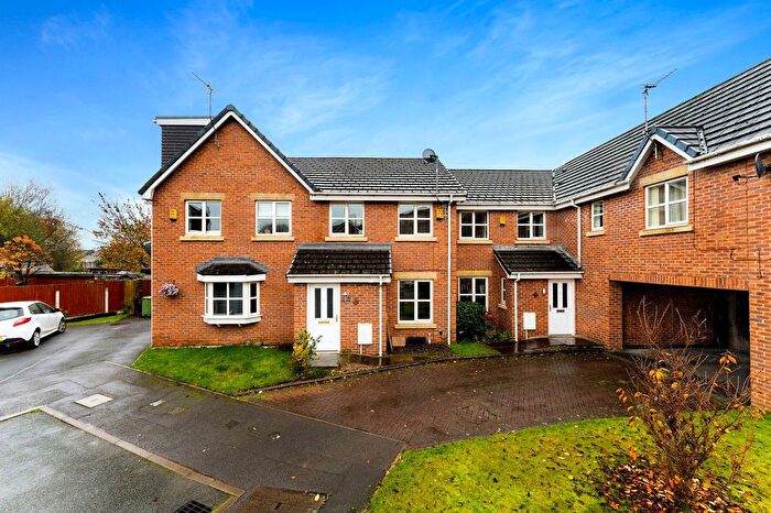 3 Bedroom Mews For Sale In Kings Fold, Atherton, Manchester, M46