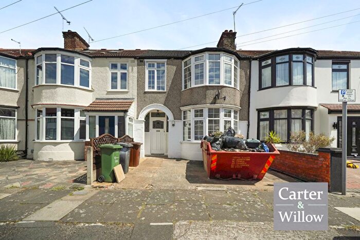 4 Bedroom Terraced House For Sale In Shirley Gardens, Barking, IG11