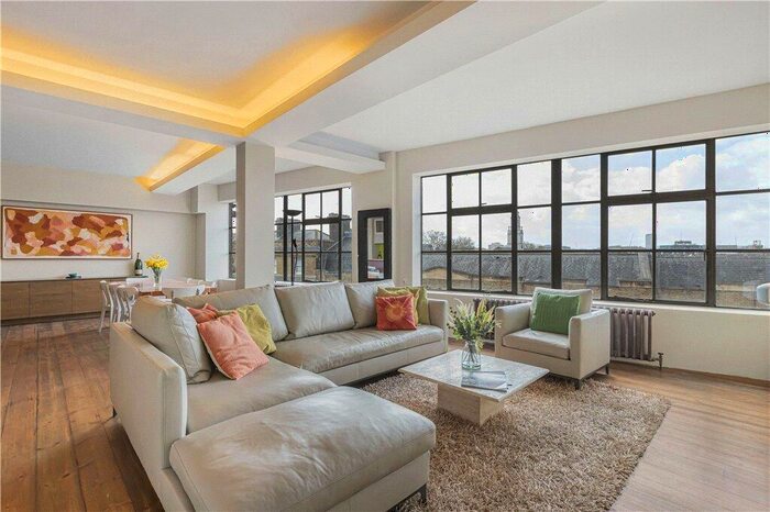 2 Bedroom Apartment To Rent In St. John Street, London, EC1V