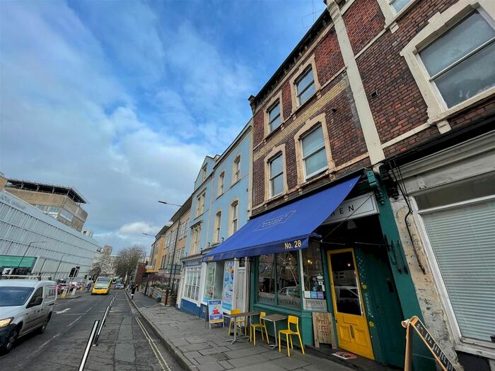 4 Bedroom Maisonette To Rent In Upper Maudlin Street, Bristol, BS2