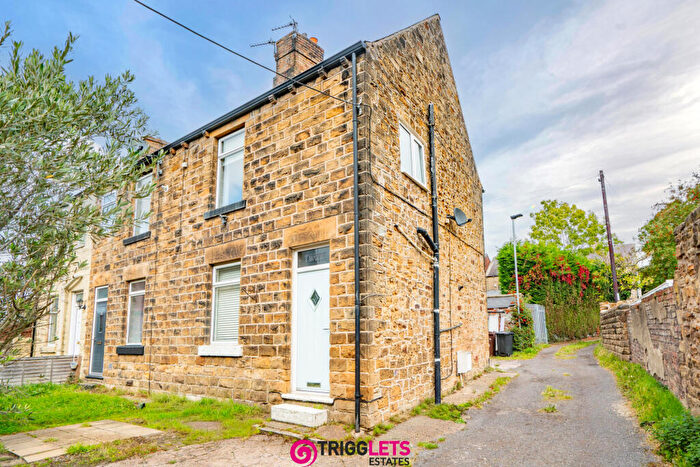 3 Bedroom Terraced House For Sale In Allsopps Yard, Blackerhill, S74