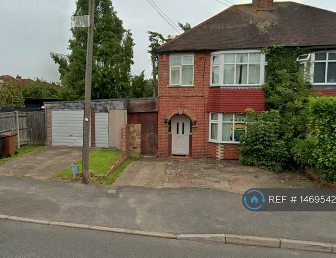 5 Bedroom Semi-Detached House To Rent In Rydes Hill Road, Guildford, GU2