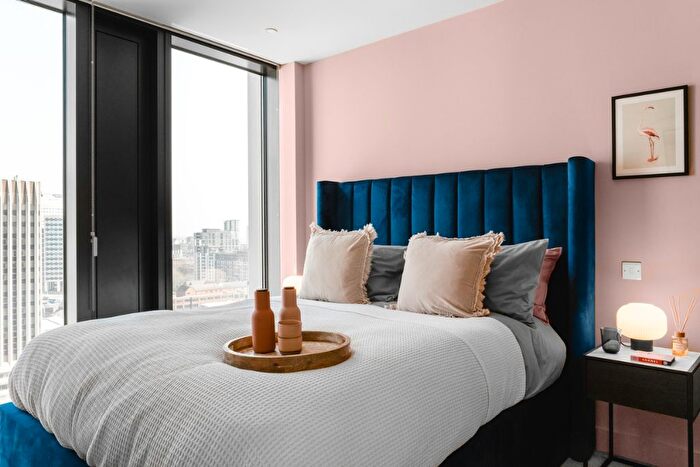 2 Bedroom Flat To Rent In The Mercian, Birmingham, B15