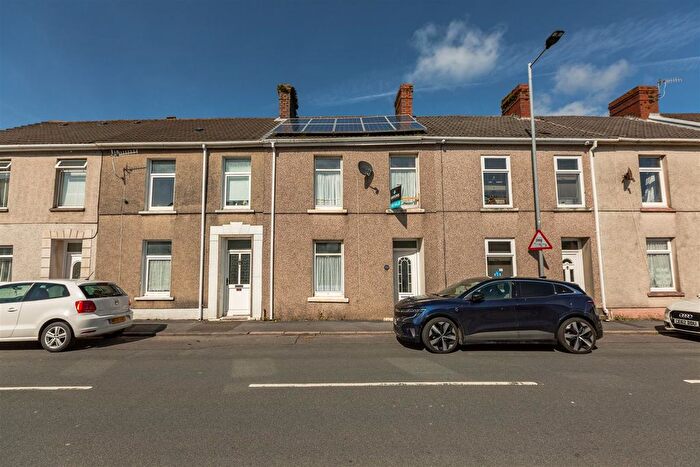 3 Bedroom Terraced House For Sale In New Street, Burry Port, SA16
