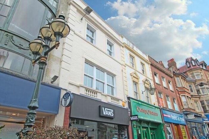 2 Bedroom Flat To Rent In Old Christchurch Road, Bournemouth, BH1