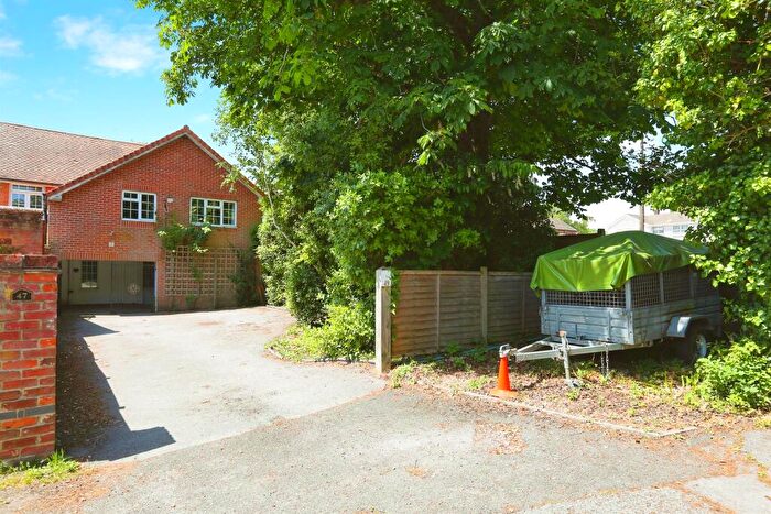 4 Bedroom Semi-Detached House For Sale In The Avenue, Fareham, PO14