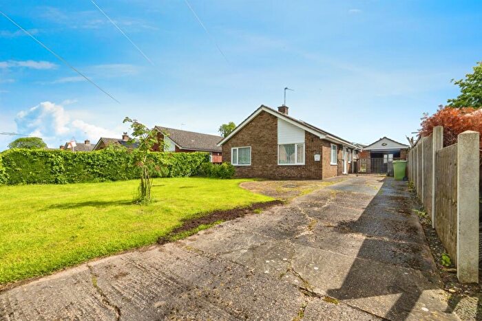 4 Bedroom Detached Bungalow For Sale In Stow Road, Willingham By Stow, Gainsborough, DN21