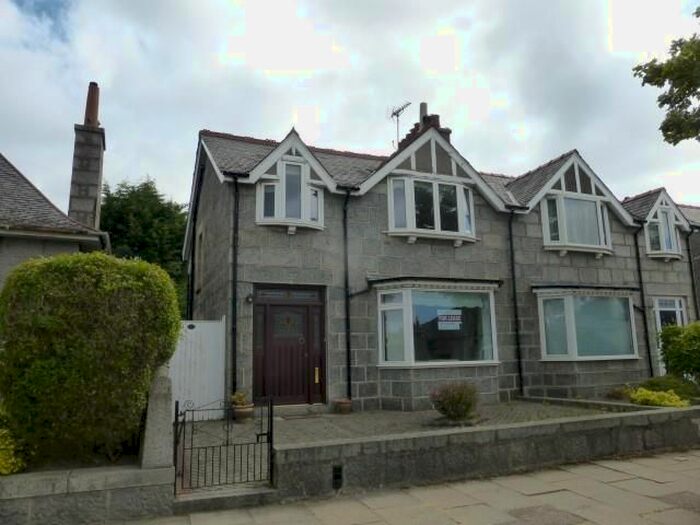 3 Bedroom Semi-Detached House To Rent In Forbesfield Road, Aberdeen, AB15