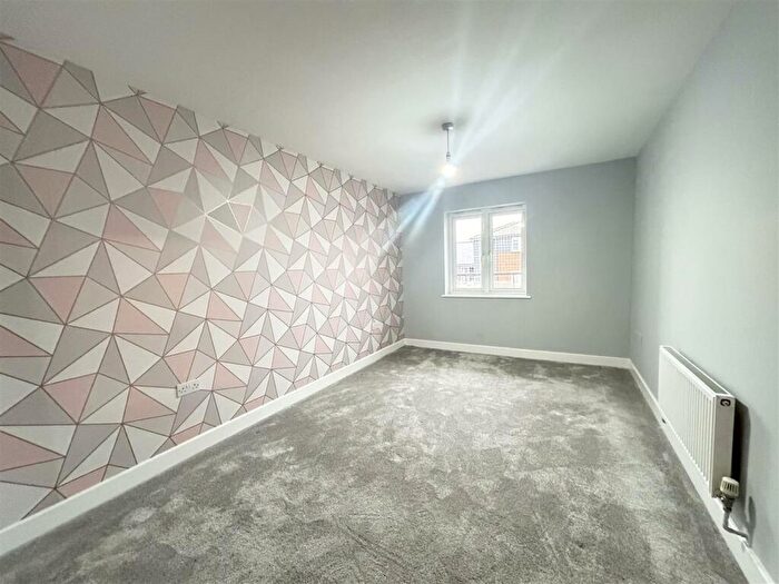 1 Bedroom Apartment To Rent In Chamberlayne Court, Fawkon Walk, Hoddesdon, EN11