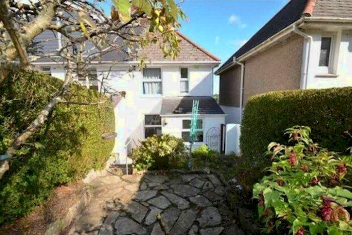 1 Bedroom Flat To Rent In Riverview, Falmouth, TR11