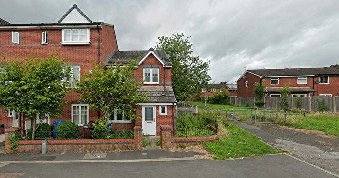 3 Bedroom End Of Terrace House To Rent In Moston Lane, Manchester, M40