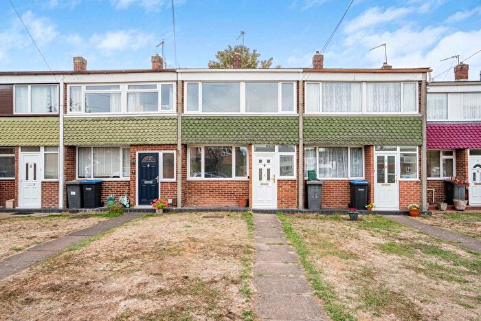 3 Bedroom Terraced House For Sale In Harcourt Close, Egham, Surrey, TW20