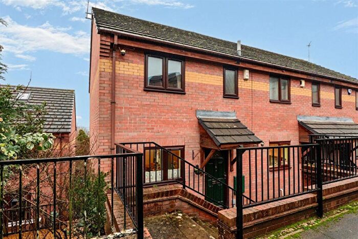 3 Bedroom Semi Detached House For Sale In Highgrove Street, Totterdown, BS4