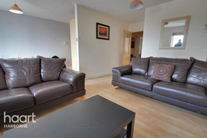 2 Bedroom Apartment To Rent In Royal Arch, Mailbox, Birmingham, B1