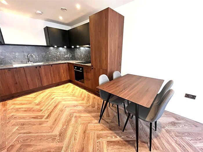2 Bedroom Flat To Rent In Gunsmith House, Price Street, Birmingham, B4