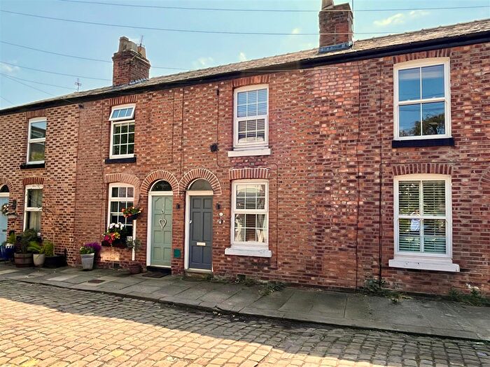 2 Bedroom Terraced House To Rent In Era Street, Sale, M33