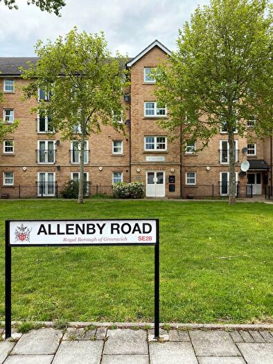 2 Bedroom Flat To Rent In Allenby Road, West Thamesmead, SE28