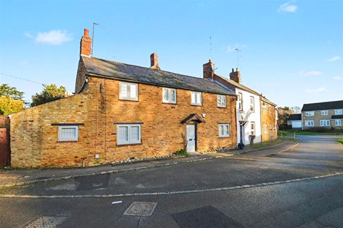2 Bedroom Cottage To Rent In Humfrey Lane, Boughton, NN2