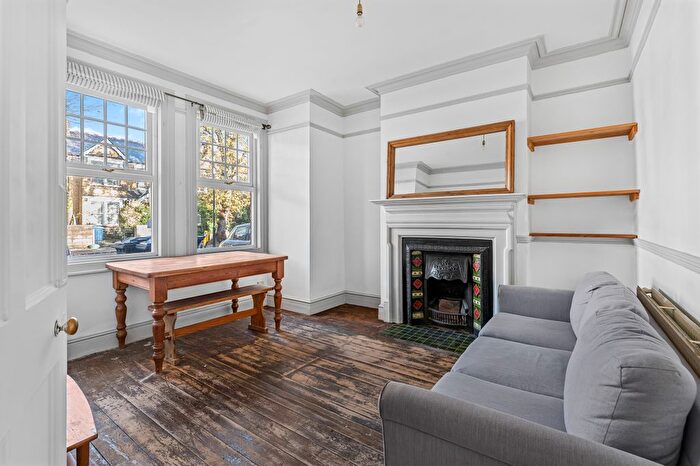 2 Bedroom Maisonette For Sale In Little Ealing Lane, London, W5