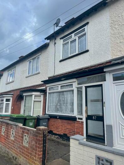 2 Bedroom Terraced House To Rent In Topsham Road, Smethwick, B67
