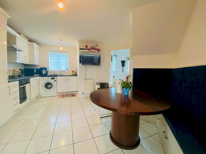 3 Bedroom Semi-Detached House To Rent In Clyde Street, Hilton, Derby, DE65