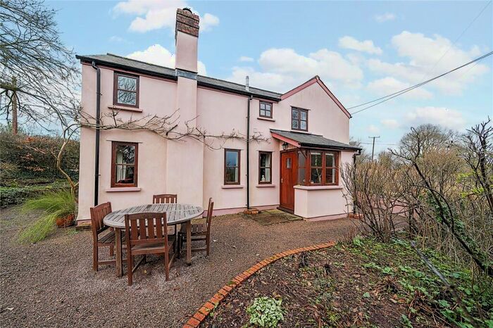 4 Bedroom Detached House For Sale In The Walks, Llandenny, Usk, Monmouthshire, NP15