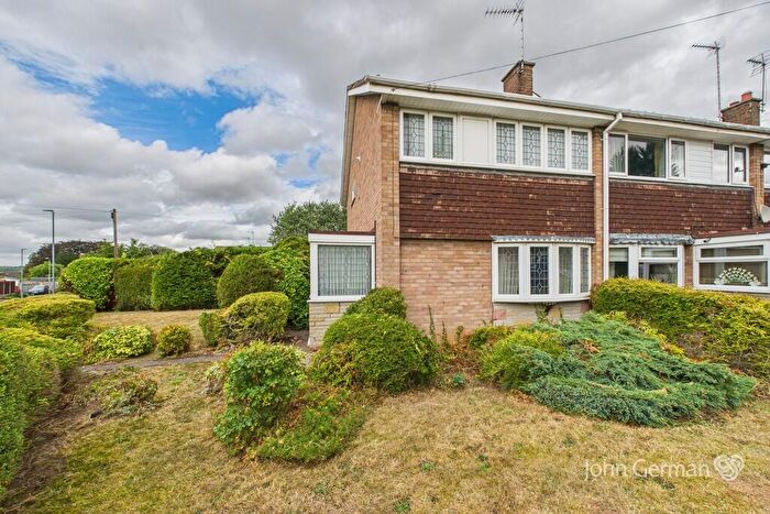3 Bedroom End Of Terrace House For Sale In Leasowe Close, Great Haywood, ST18