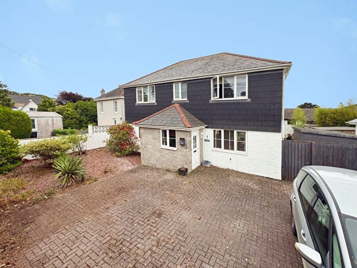 4 Bedroom Detached House For Sale In Chapel Road, Leedstown, Hayle, TR27
