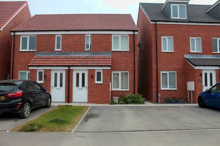2 Bedroom Semi-Detached House To Rent In Modern - Double Bedroom House, OX12