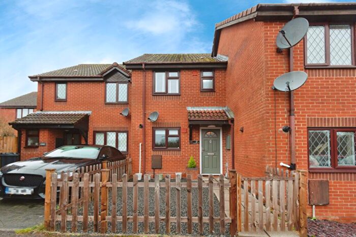 2 Bedroom Terraced House For Sale In Wights Walk, Basingstoke, Hampshire, RG22