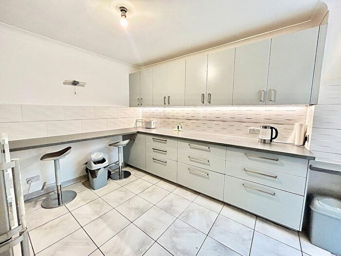 1 Bedroom Property To Rent In Grove Green Road, London, E11