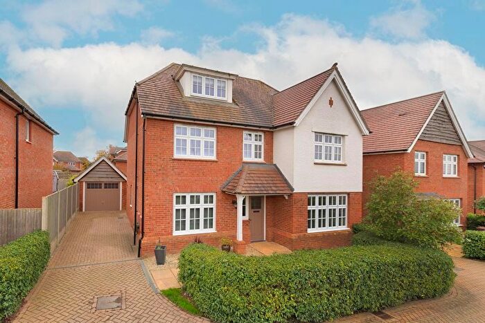 5 Bedroom Detached House For Sale In Admiral Way, Marden, Tonbridge, TN12