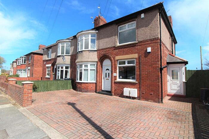 2 Bedroom Flat To Rent In Closefield Grove, Monkseaton, Whitley Bay, NE25