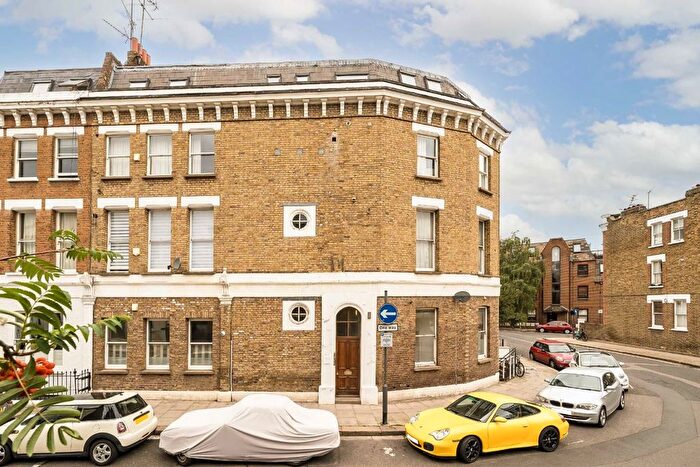 1 Bedroom Flat To Rent In Blythe Road, West Kensington, W14
