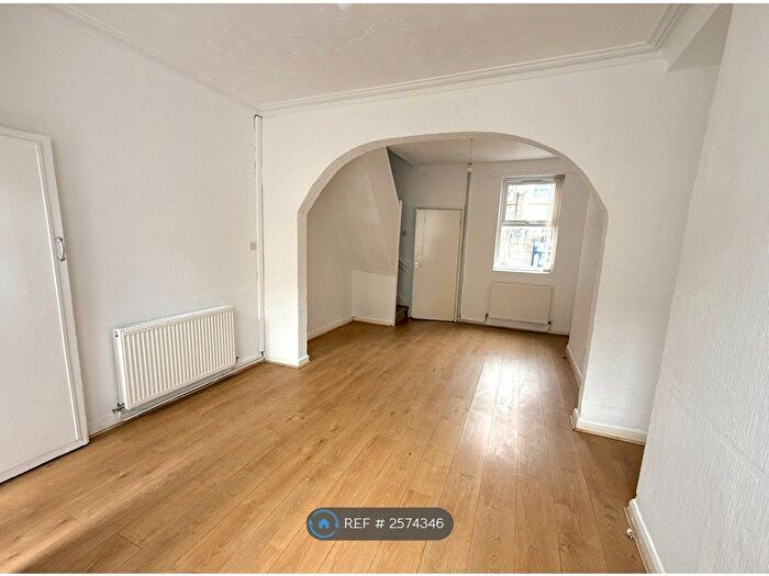 2 Bedroom Terraced House To Rent In Renfrew Street, Liverpool, L7