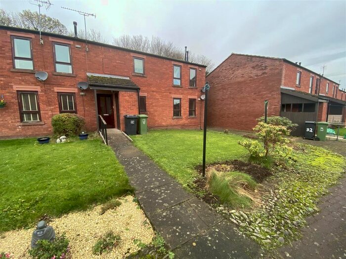 2 Bedroom Flat To Rent In Bowscale Close, Carlisle, CA3