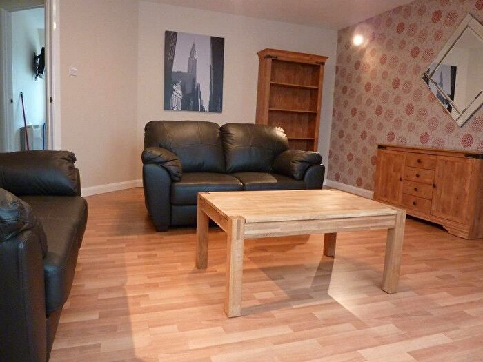 3 Bedroom Flat To Rent In Sunnybank Road, City Centre, Aberdeen, AB24