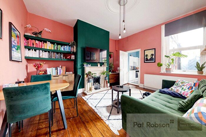 2 Bedroom Apartment For Sale In Whitefield Terrace, Heaton, Newcastle Upon Tyne, NE6