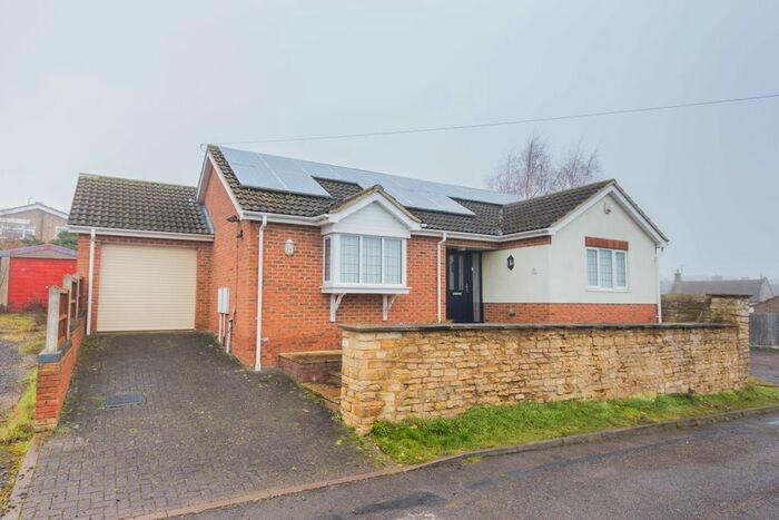 2 Bedroom Detached Bungalow To Rent In Cherry Street, Irthlingborough, Wellingborough, NN9