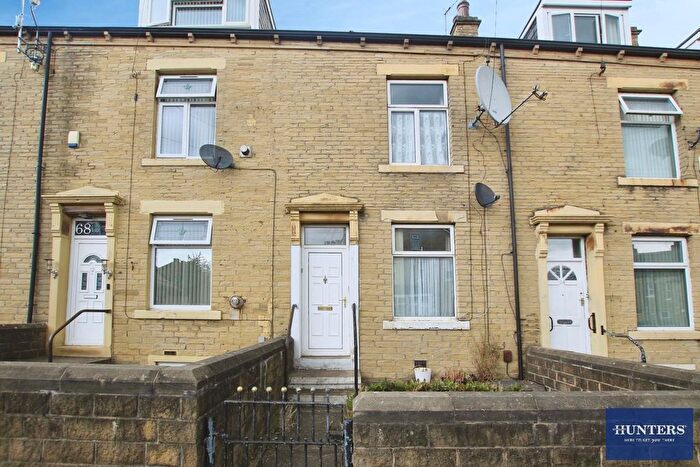 3 Bedroom Property To Rent In Marsh Street, Bradford, West Yorkshire, BD5