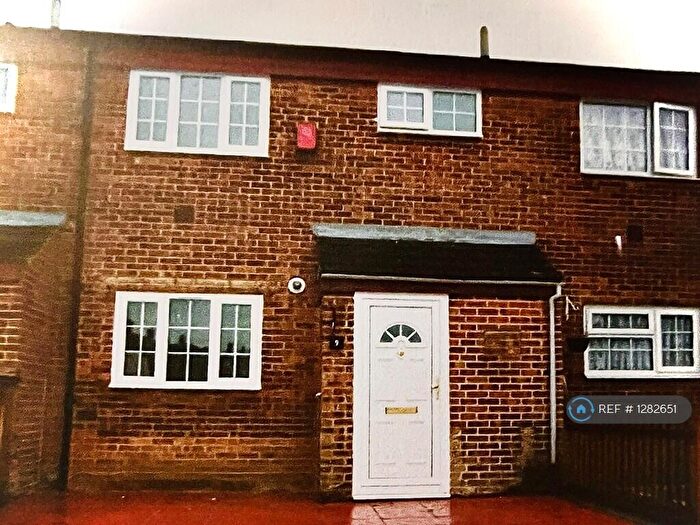 3 Bedroom Terraced House To Rent In Bodmin Avenue, Slough, SL2