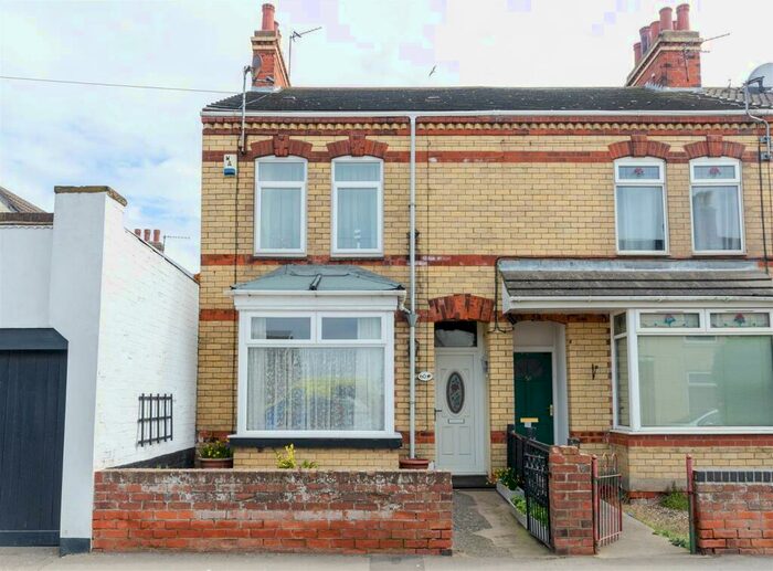 3 Bedroom End Of Terrace House To Rent In Arthur Street, Withernsea, HU19