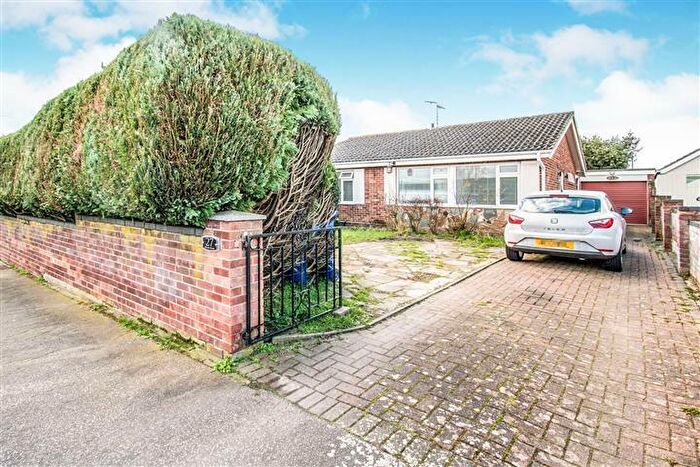 3 Bedroom Bungalow To Rent In Broad Road, Lowestoft, NR32