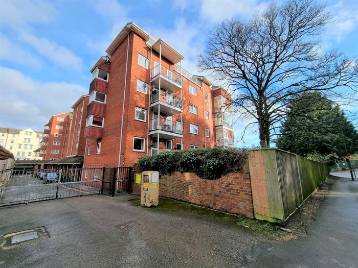 2 Bedroom Flat To Rent In Christchurch Road, Bournemouth BH1
