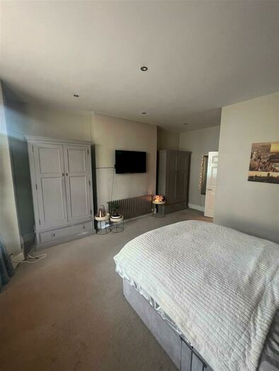 2 Bedroom Apartment To Rent In Queens Road, Jesmond, Newcastle Upon Tyne, NE2