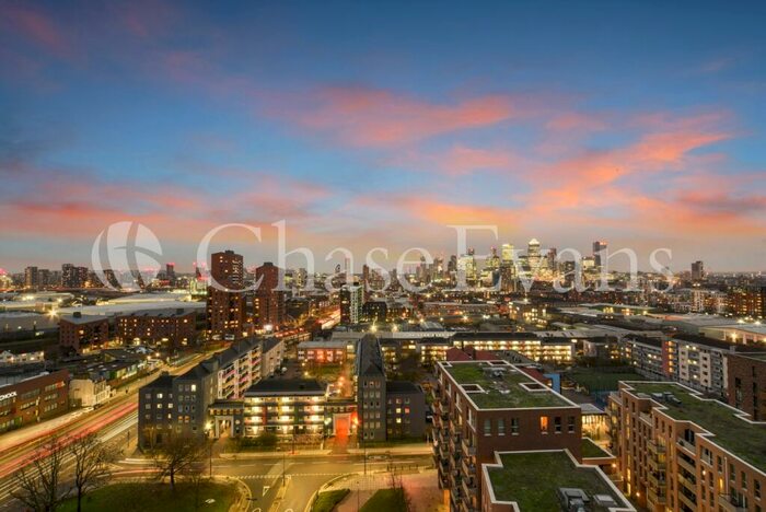 4 Bedroom Flat To Rent In Jefferson Plaza, Bromley By Bow, London, E3